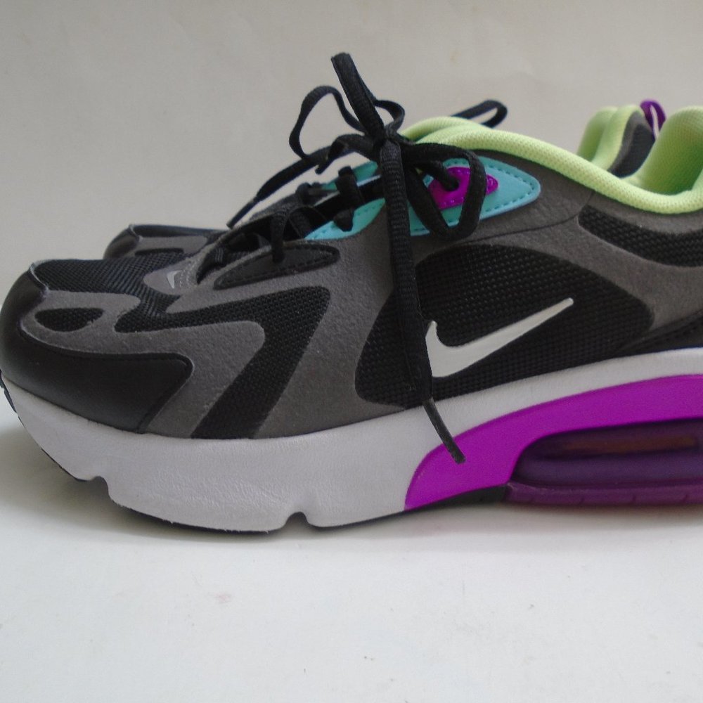 Nike Air Max 200 Thunder Grey AT5626 - 004 size 5Y Uni - sex Youth Sneakers - Picture 1 of 6